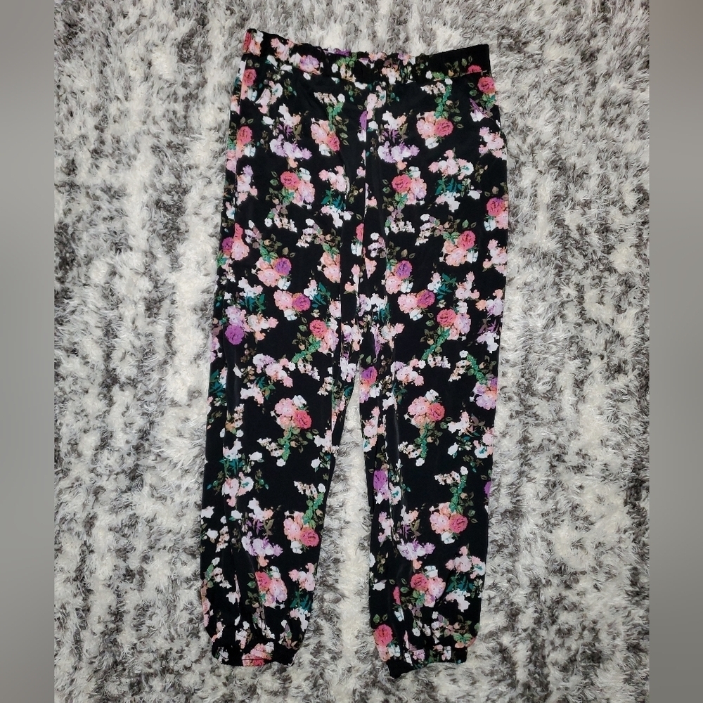 Decree Black Floral Pants with Pockets